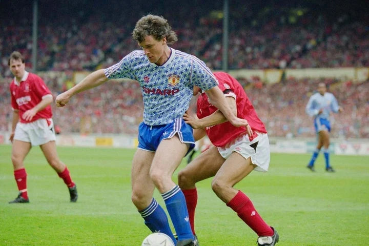 Top 5 Manchester United Shirts of All Time: 90s Classic United Shirts