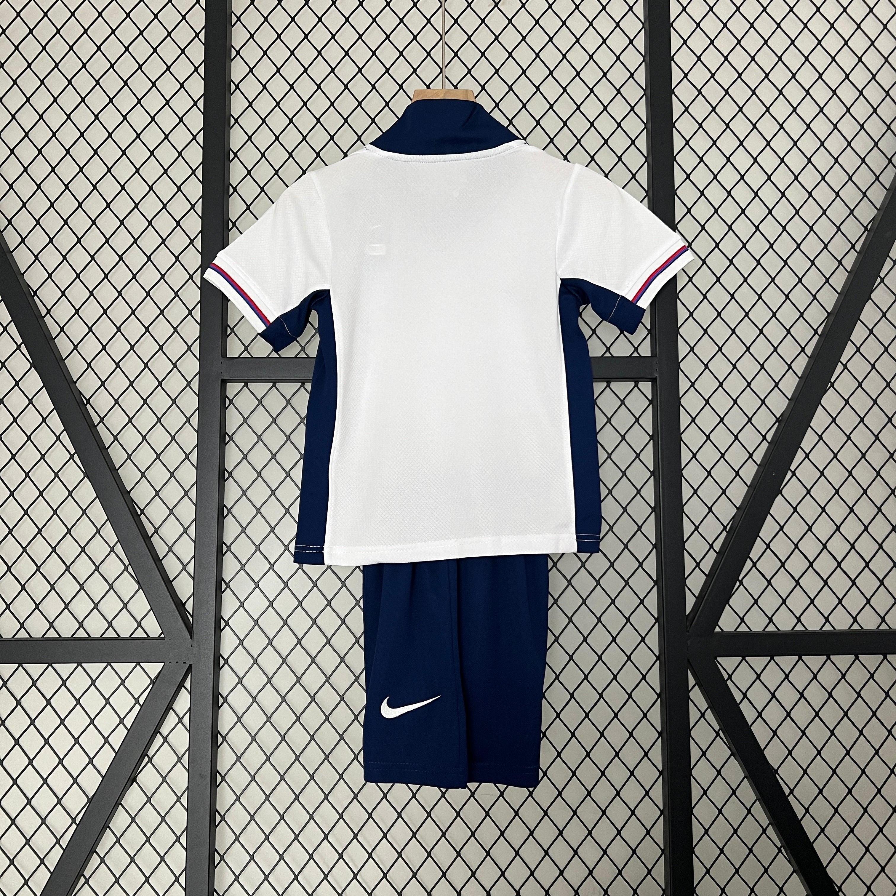 Camisola infantil Inglaterra 24/25