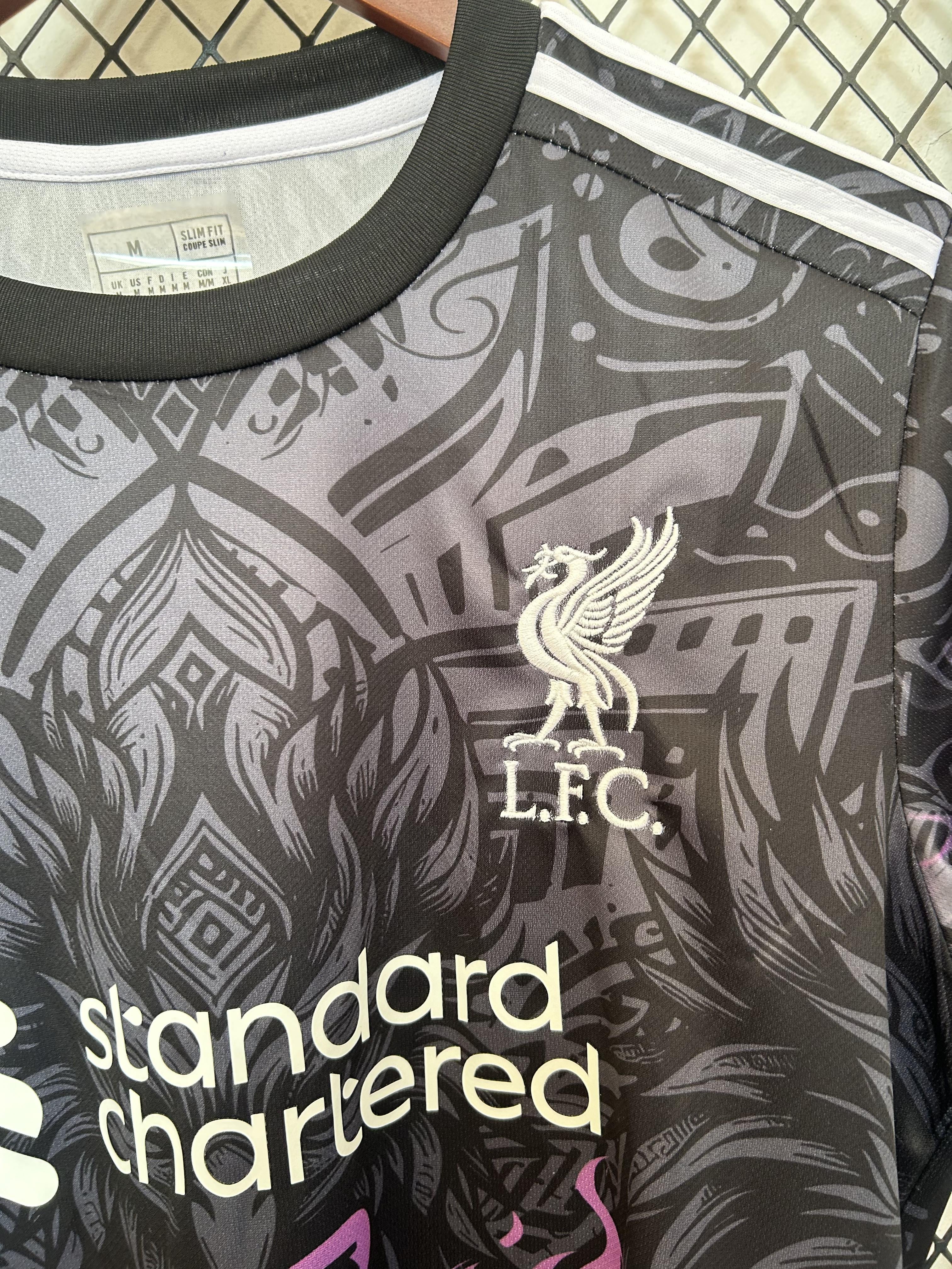 Liverpool Kit Especial Águia Roxa Fénix