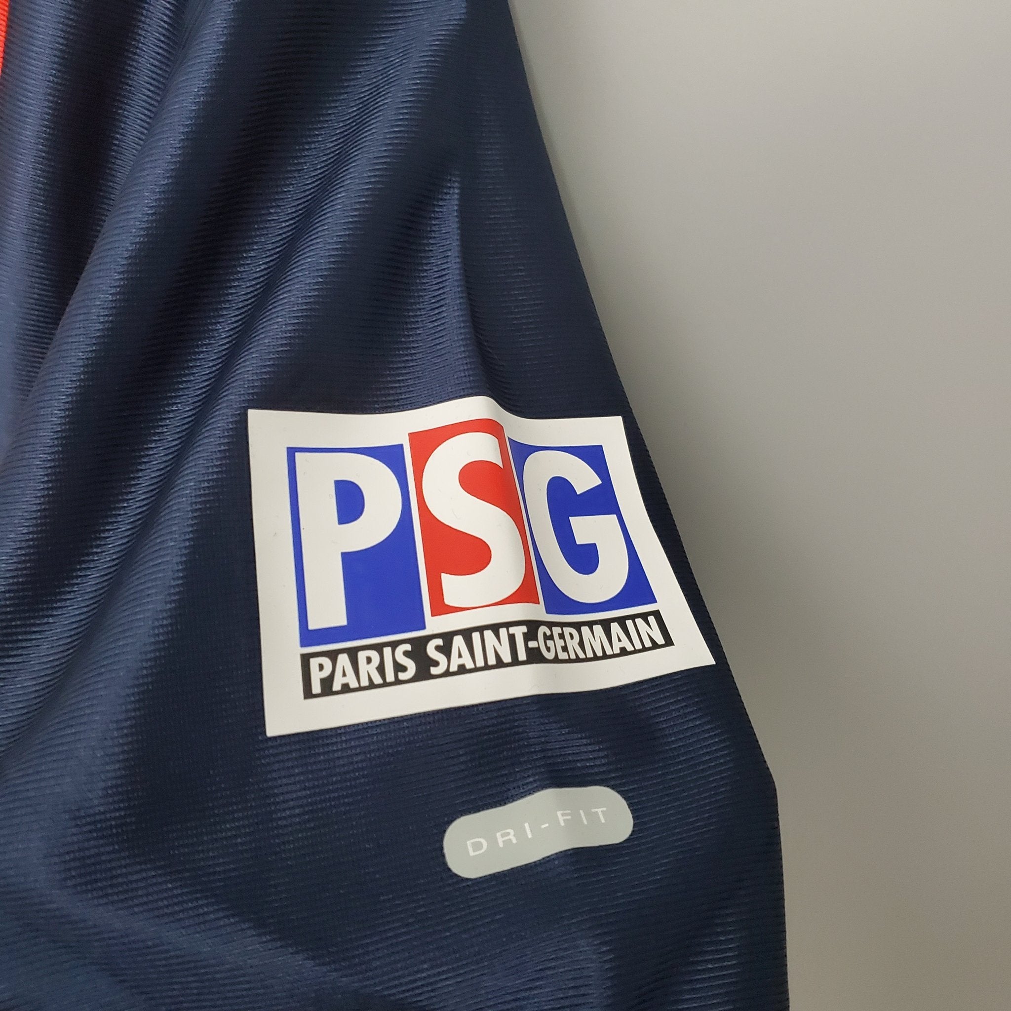 PSG 2001/2002 Retro Jersey