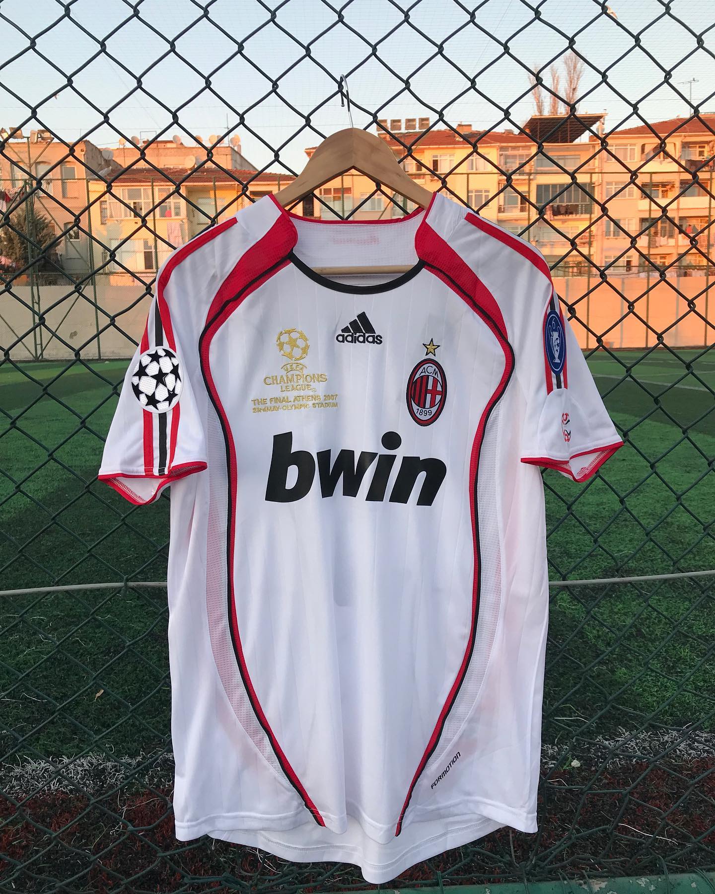 Equipamento retro do AC Milan fora 2006-2007