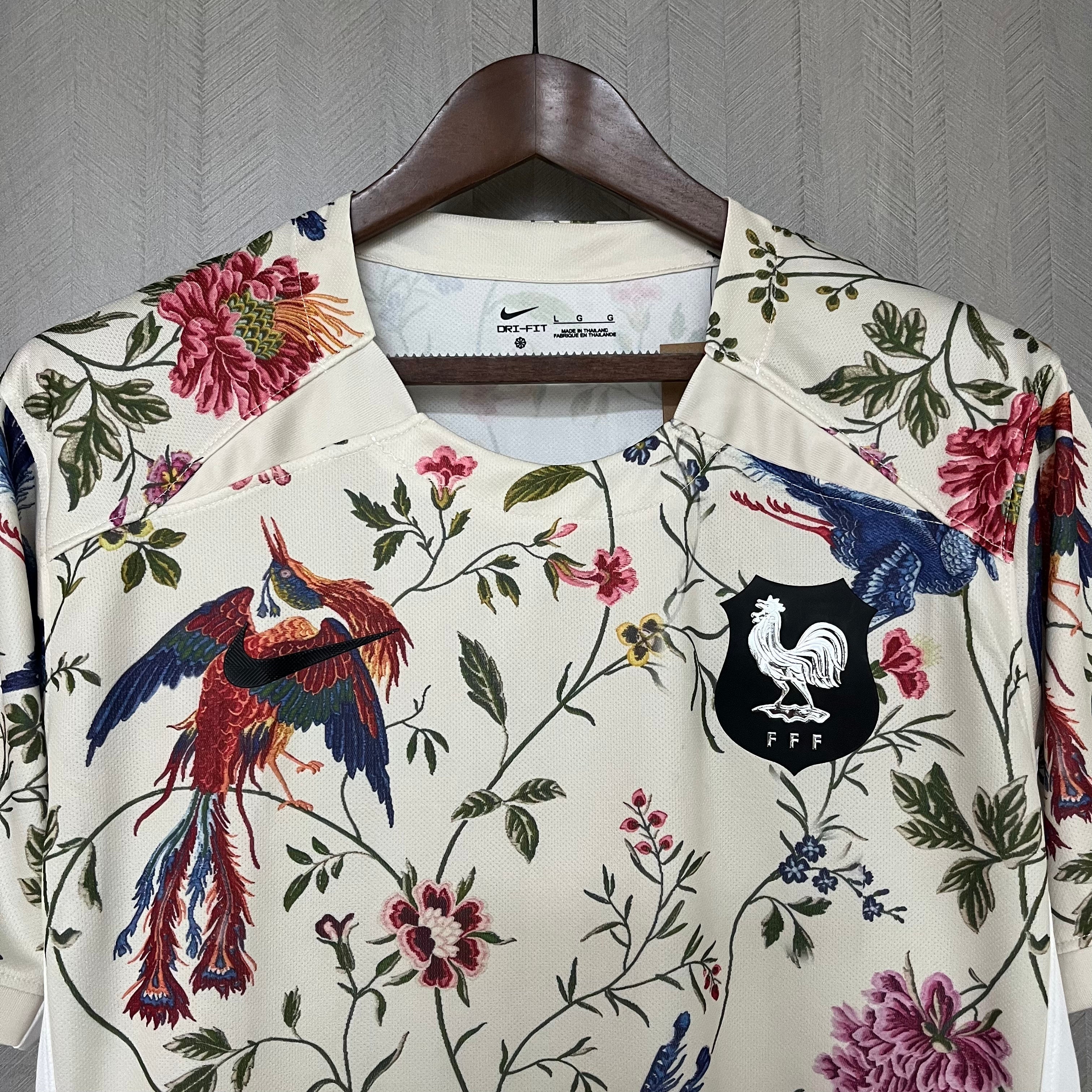 França X Dior Flores Camisola Edição Especial