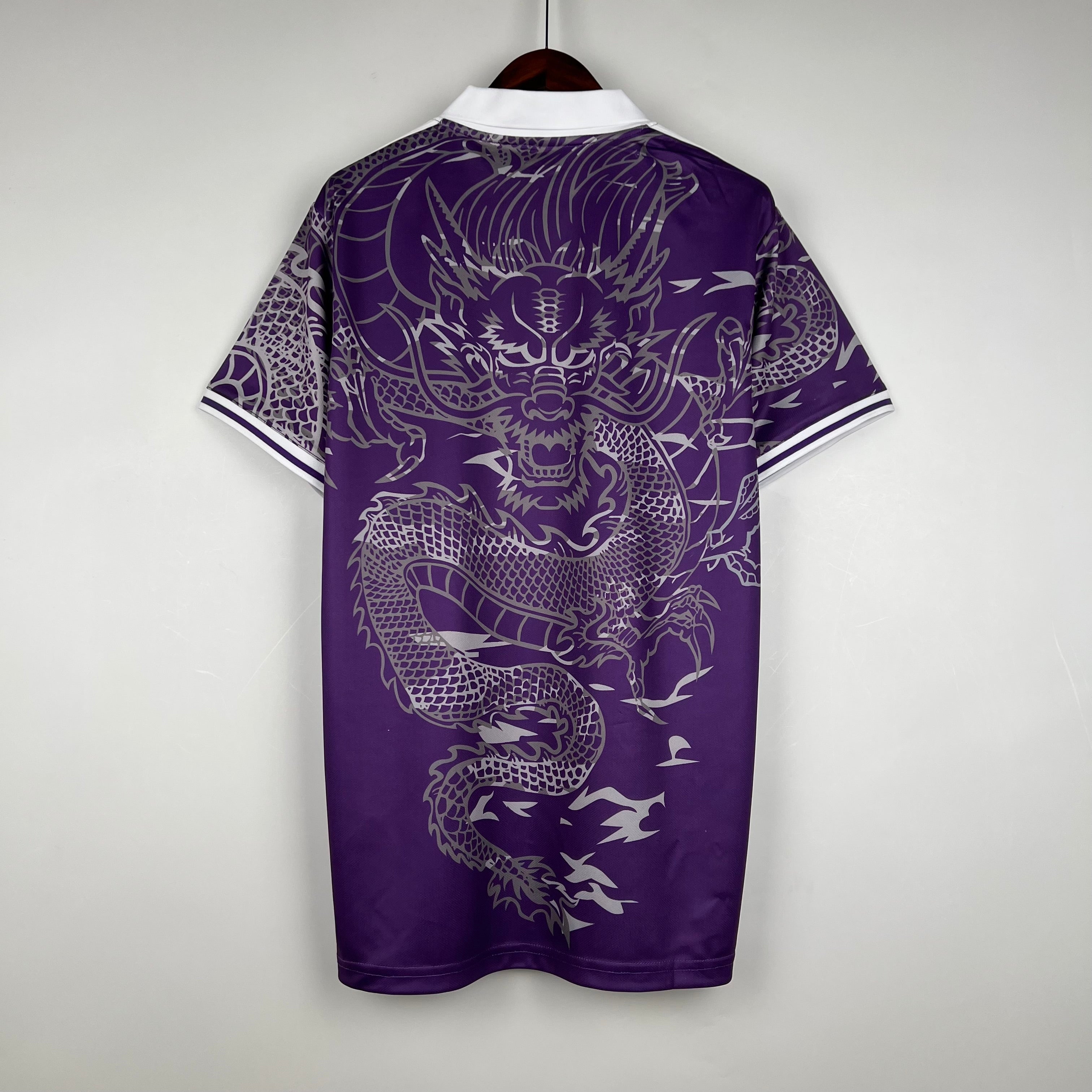 Camiseta Dragón púrpura Real Madrid