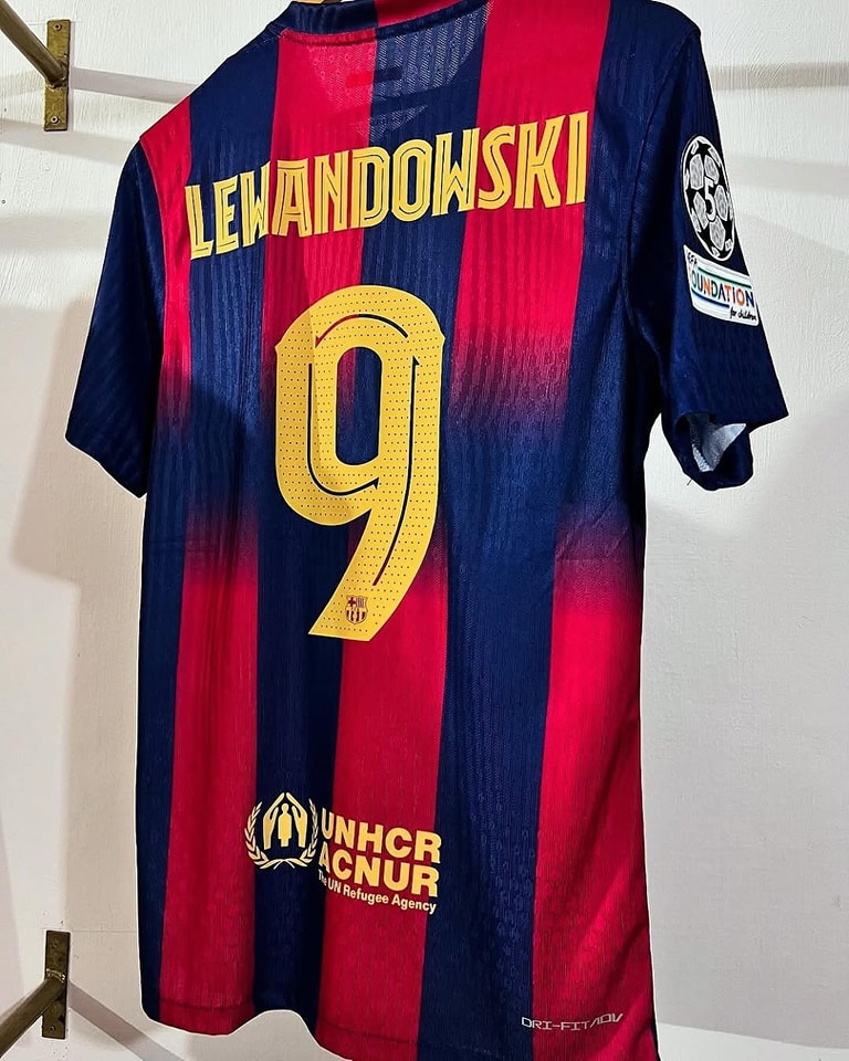 Equipación local FC Barcelona 2025/2026