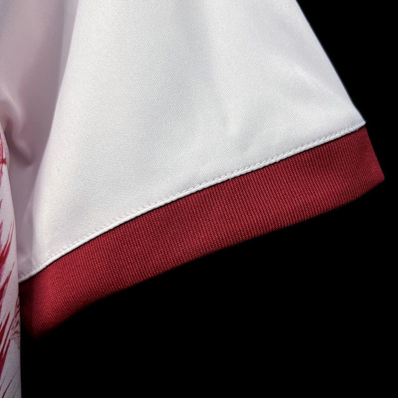 Giappone 23-24 | Bianco | Versione Rosa