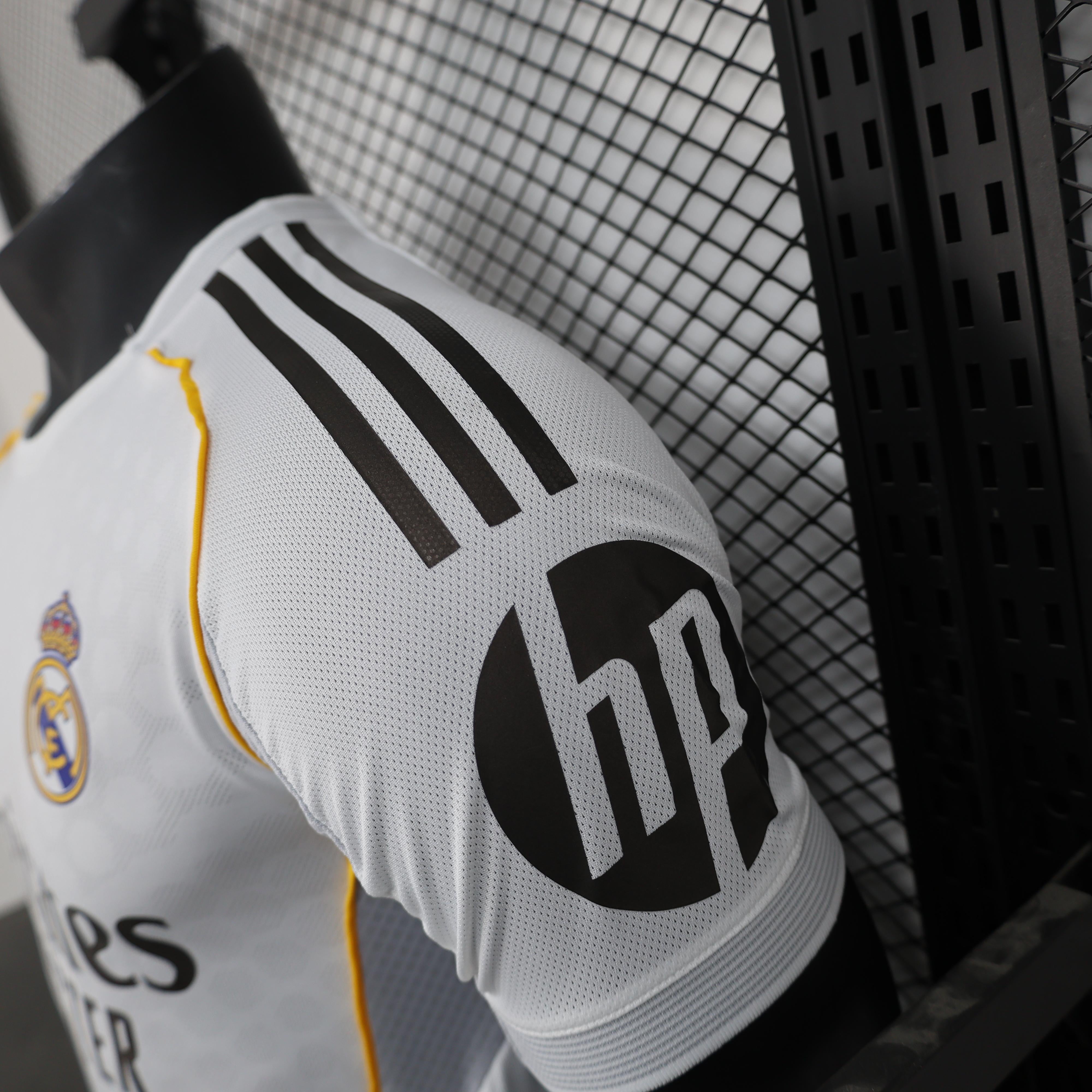 Real Madrid 2025-2026 Heim-Kit