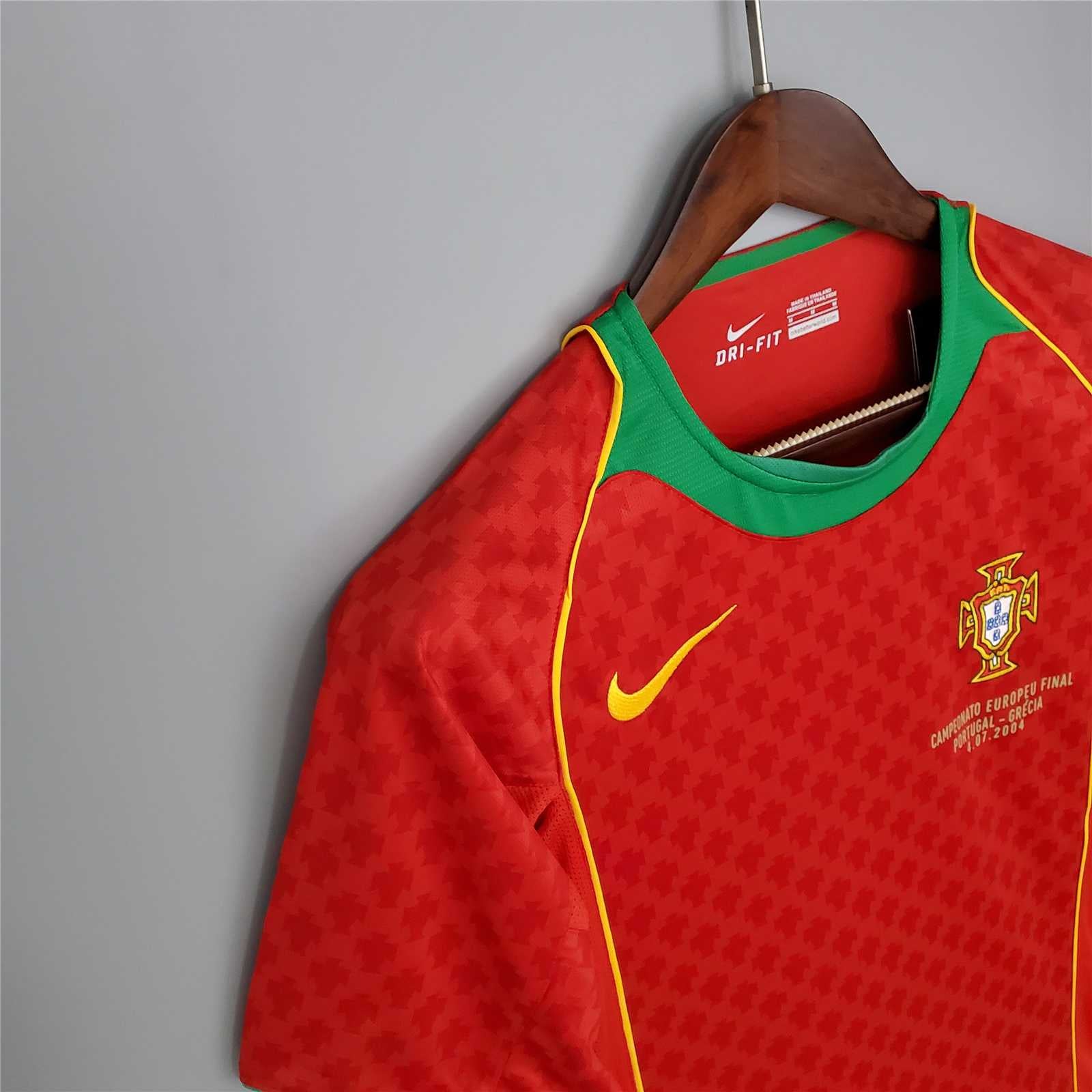 Maillot Retro Portugal 2004 – Kit Classique Euro 2004