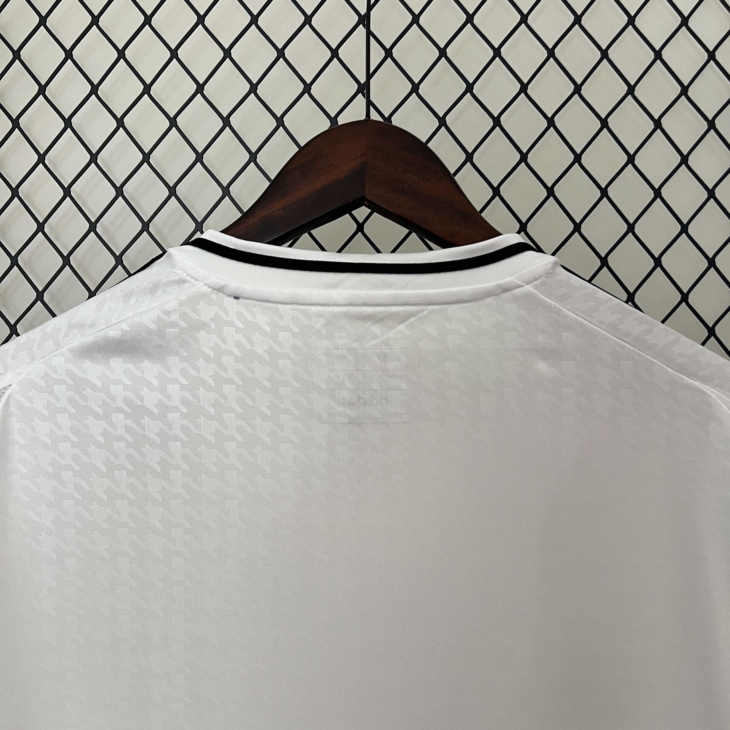 Real Madrid 2024/2025 Heim-Kit
