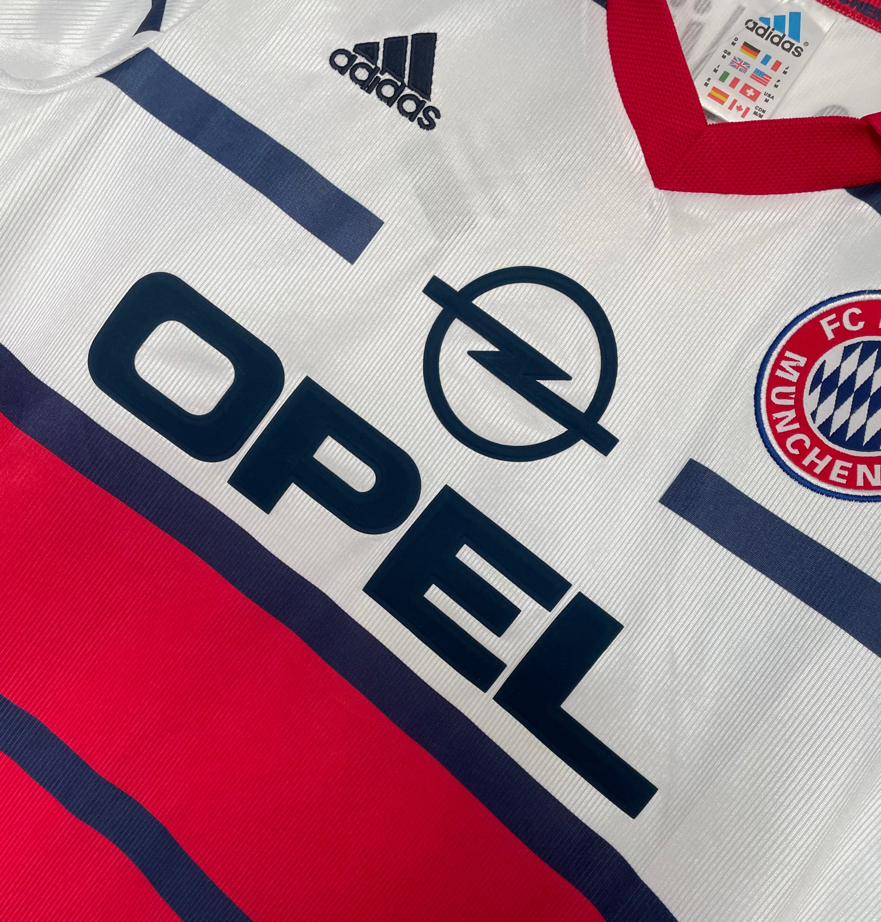Bayern Munich Away kit – 1998-1999