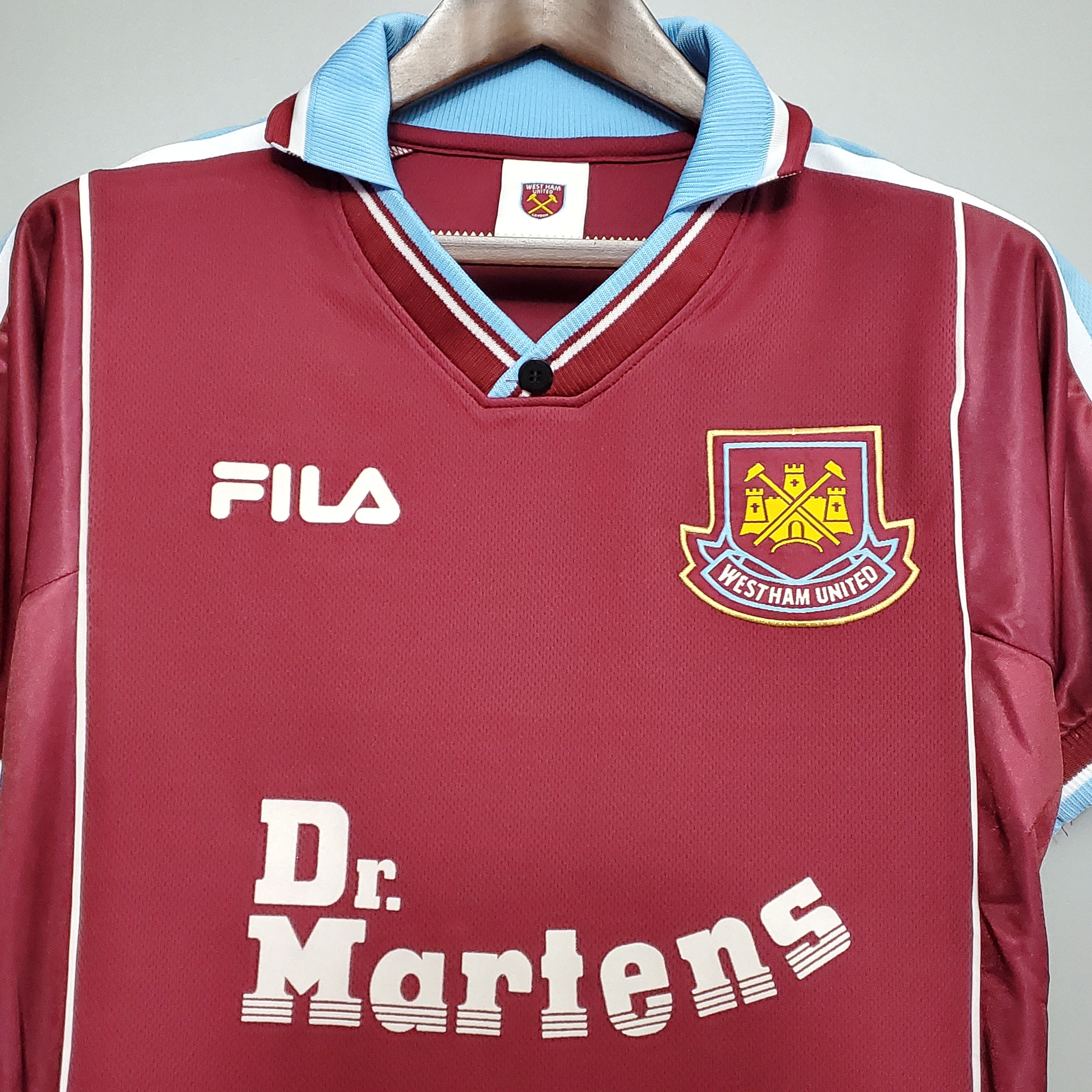 Equipamento Retro West Ham United 1999/2001