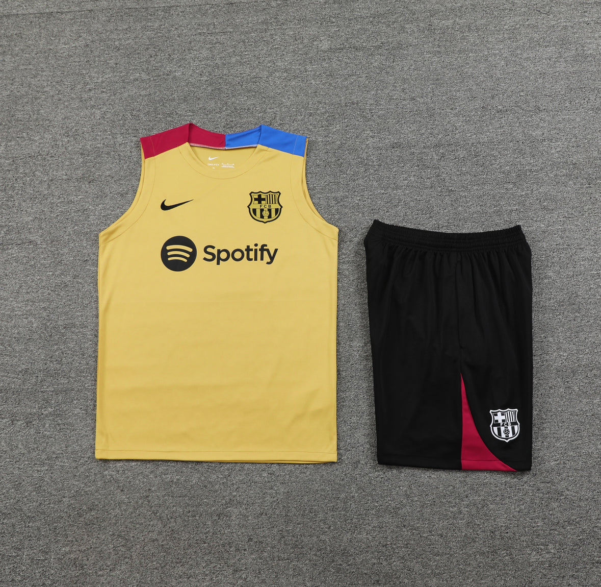 Conjunto de Treino Dourado Barcelona 2024/25