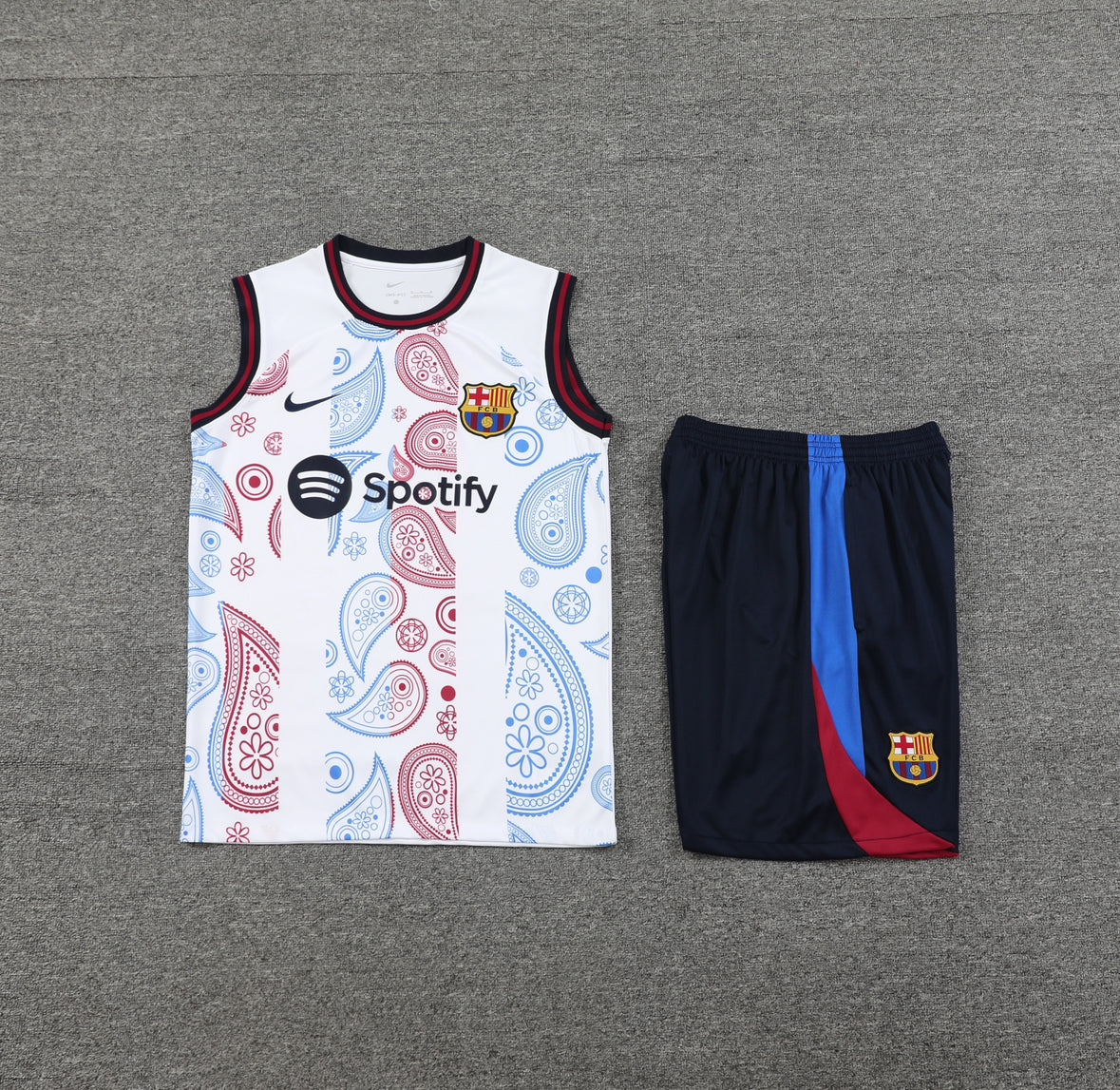 Barcelona trainingsset 2024/25