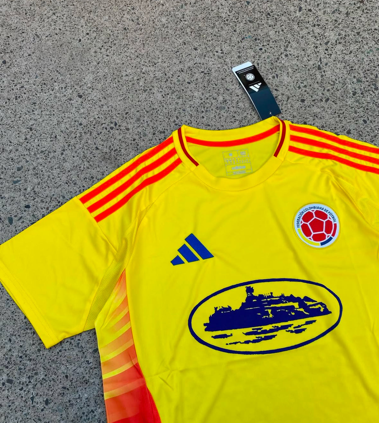Camisola Edição Especial Columbia X Corteiz