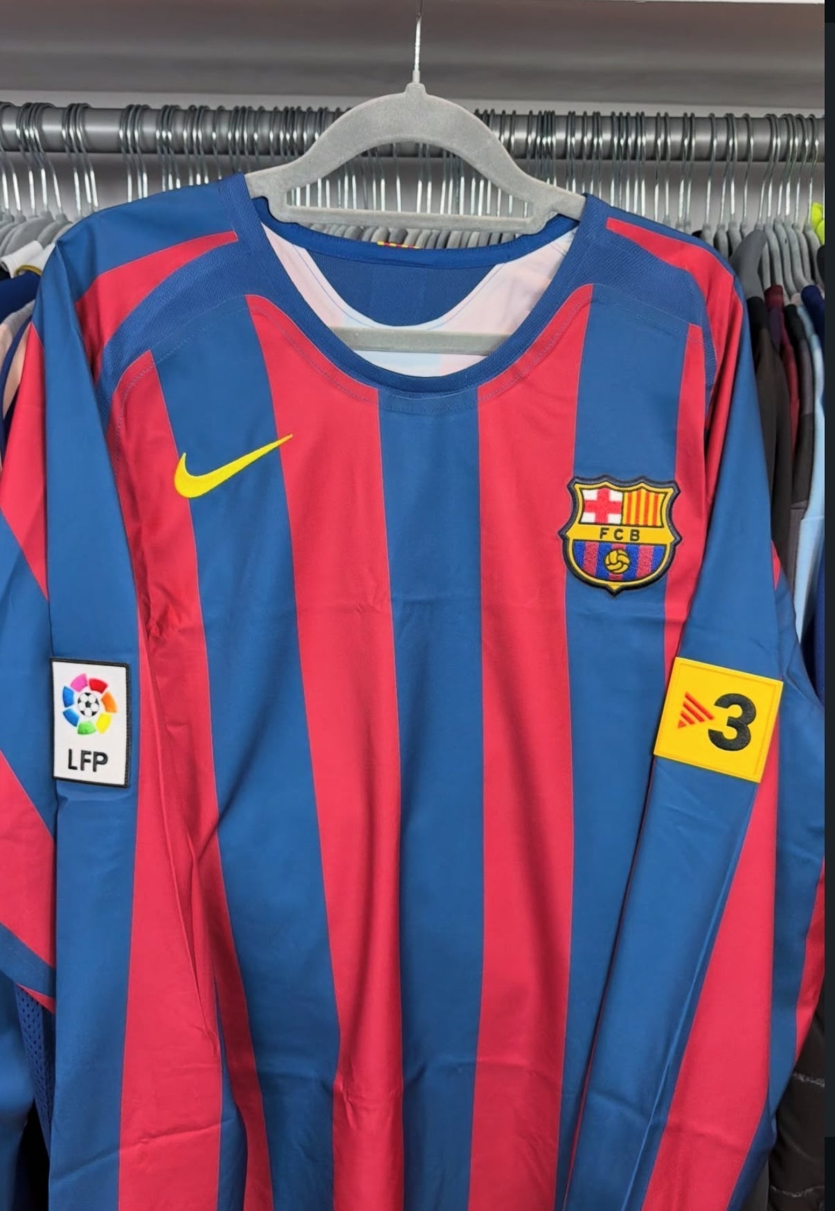 Camiseta retro de manga larga de Ronaldinho Barcelona 2005