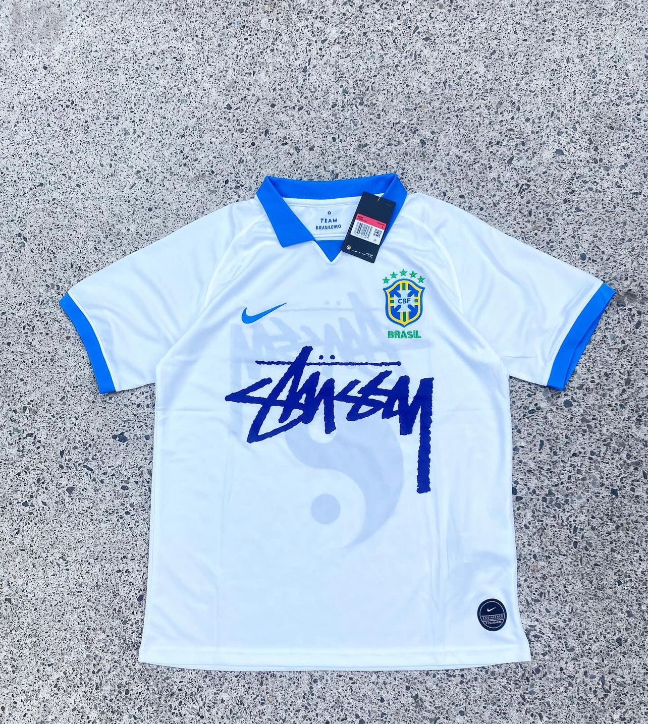 Edición especial Brasil blanco y azul 2019 Stussy
