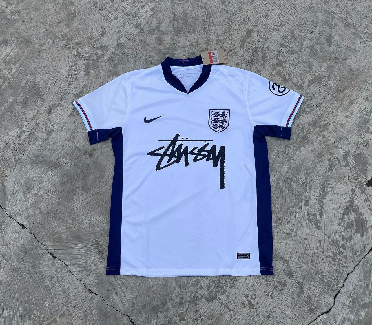 Kit Concept Inglaterra x Stussy