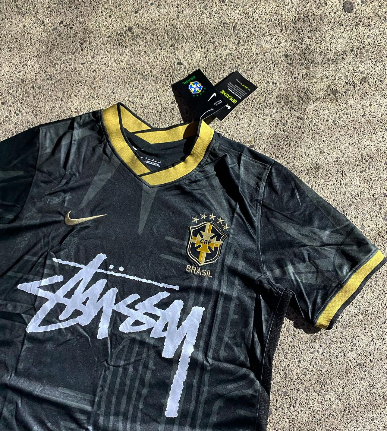 BRAZIL X STUSSY Equipamento Concept