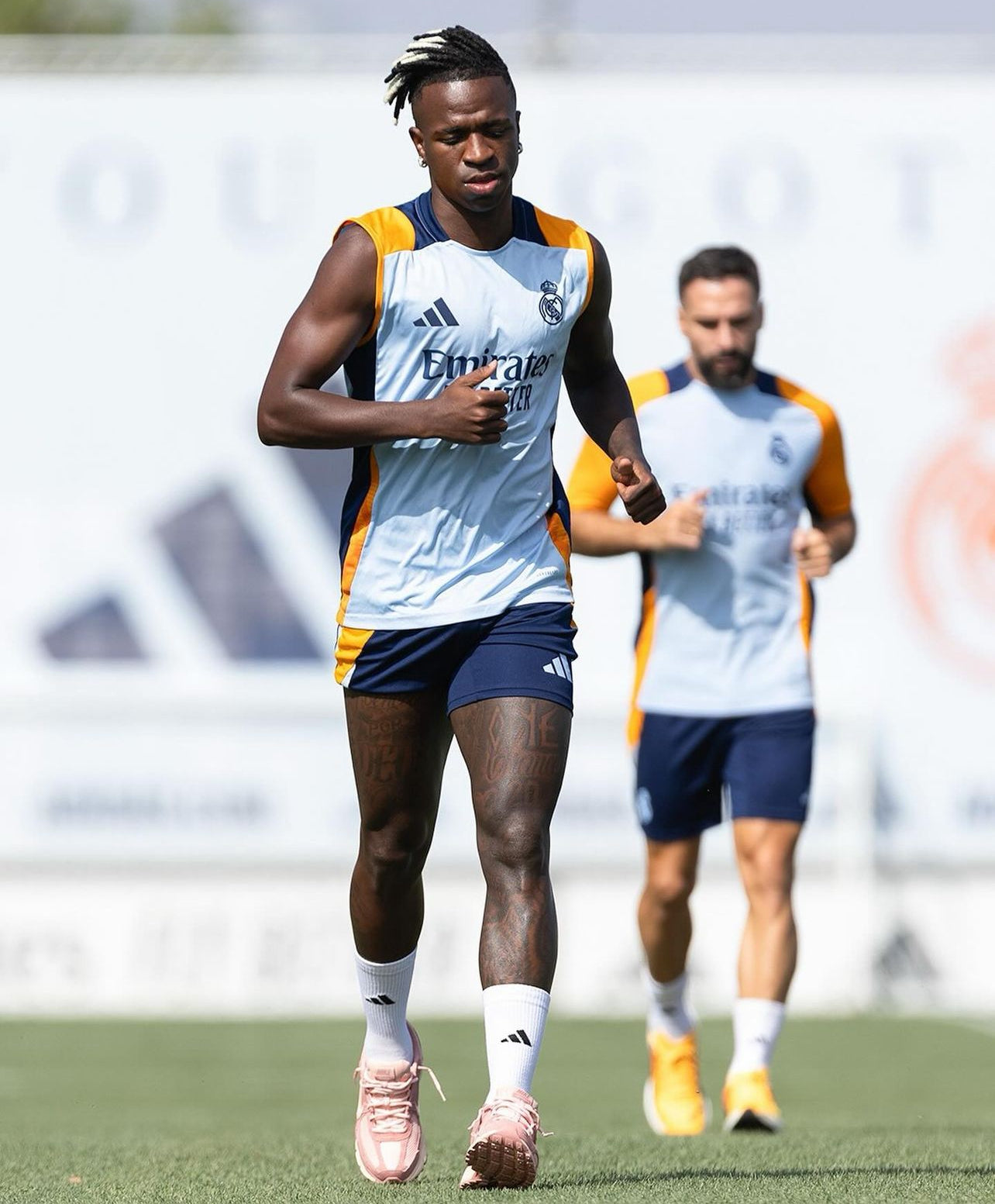 Ensemble d’entraînement sans manches pré-match été 2024/2025 Real Madrid