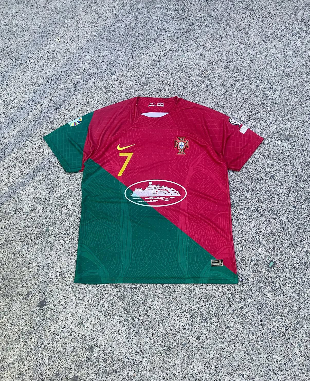 Camisola Edição Especial Portugal Corteiz