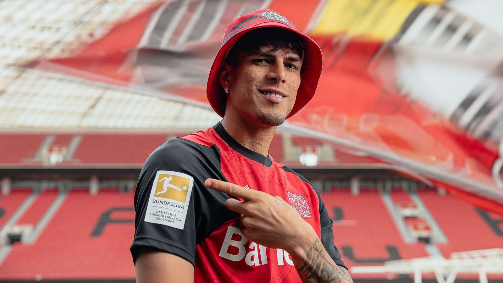 Camisola principal Bayer Leverkusen 2024/25