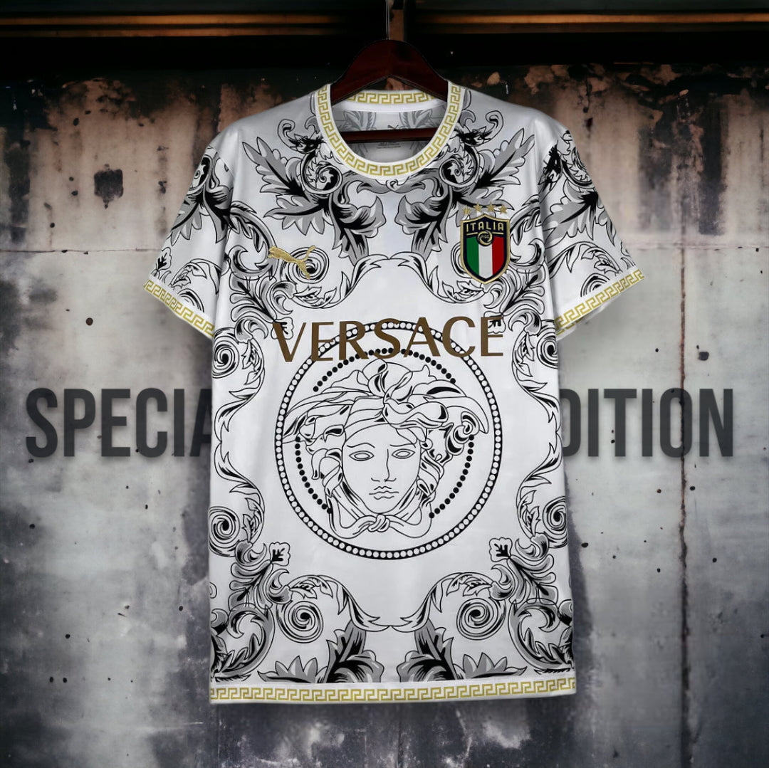 ITALIE Maillot concept VERSACE 2023