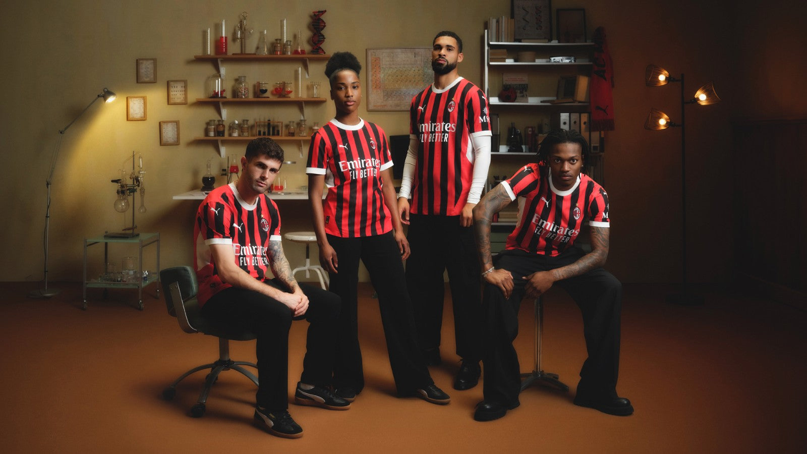 Camisola versão jogador AC Milan principal 2024/25
