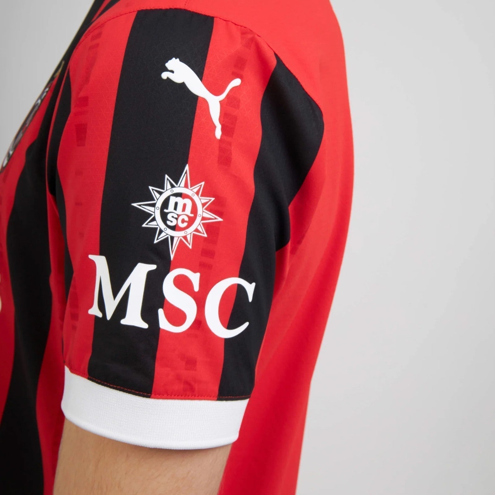 Camisola versão jogador AC Milan principal 2024/25