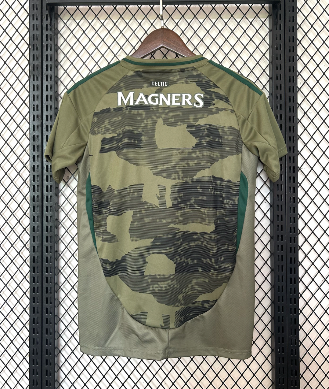 Celtic 2024–2025 Derde tenue Camouflage