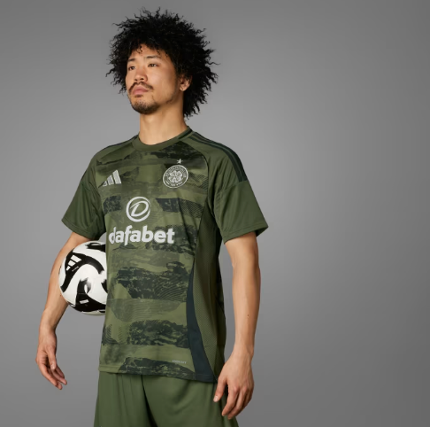 Celtic 2024–2025 Derde tenue Camouflage