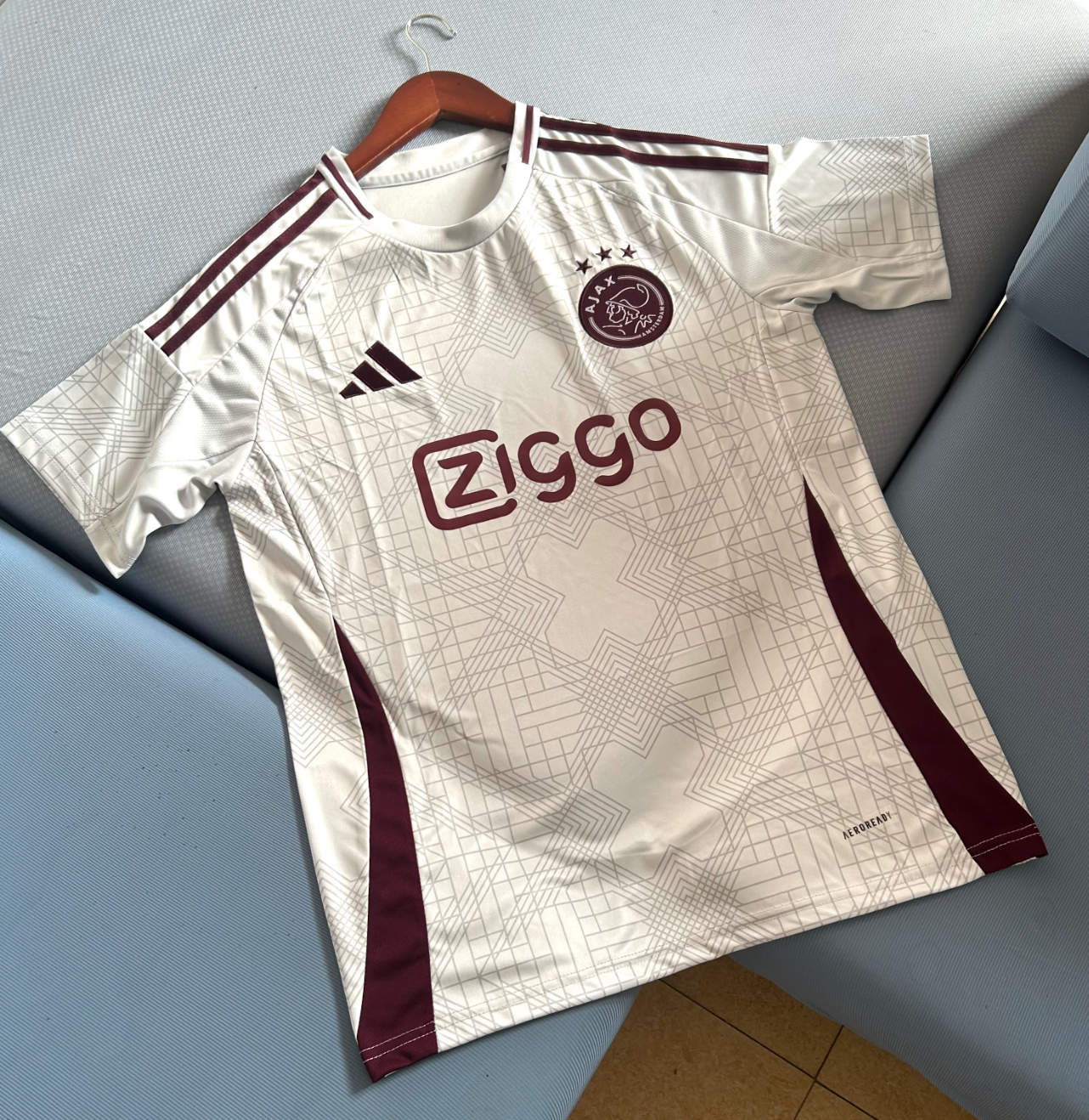 Ajax drittes Trikot 2024/2025