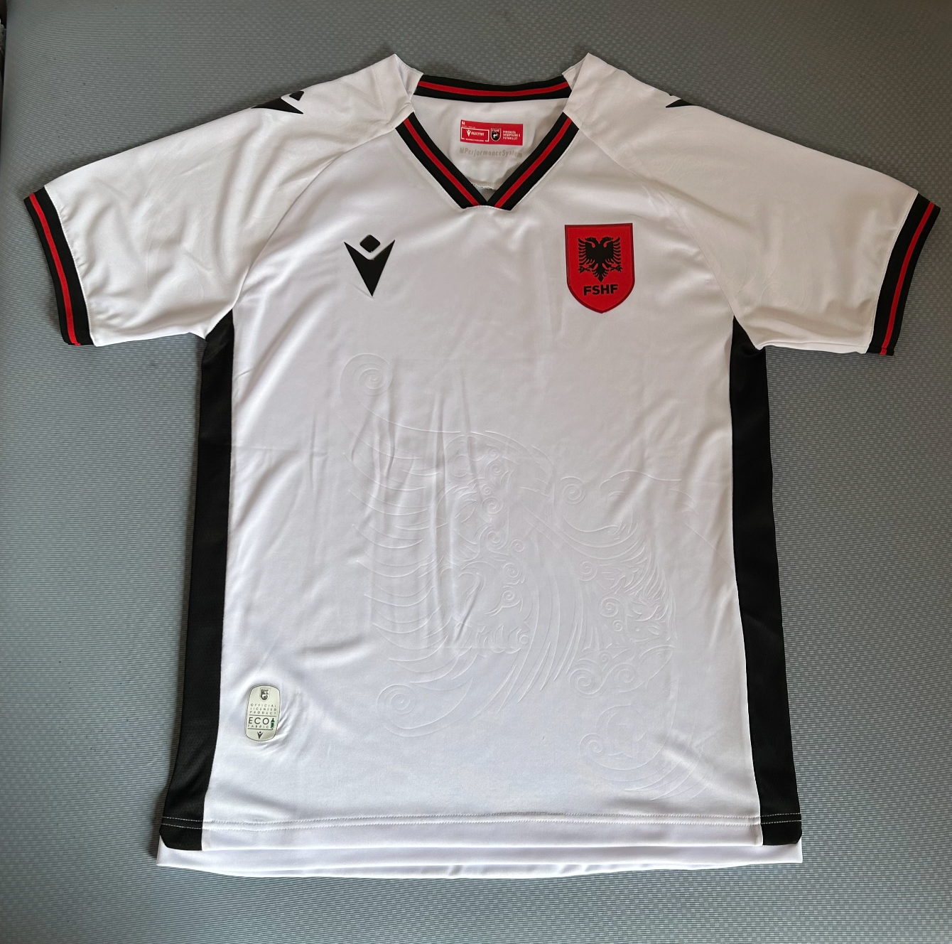 Albânia 2025/2026 Terceiro Equipamento (Branco)