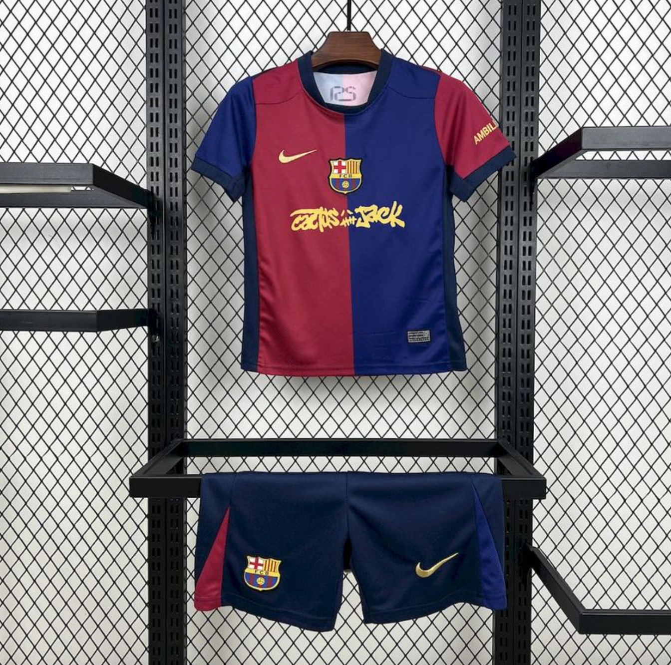 FC Barcelone × Travis Scott tenue de football enfant
