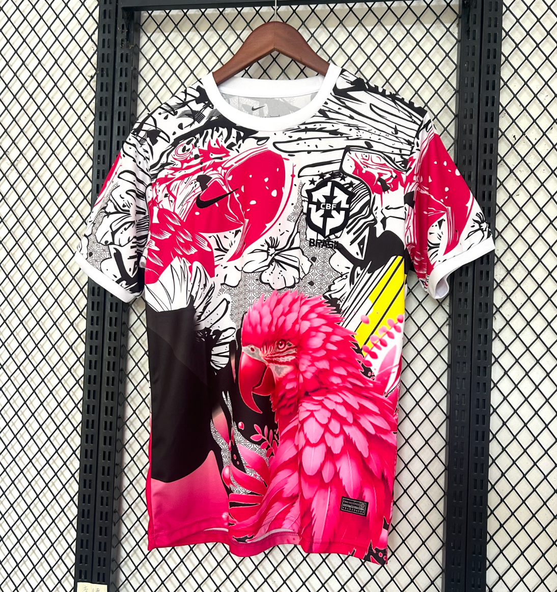 Maglia Pappagallo Rosa Brasile Edizione Speciale 2026