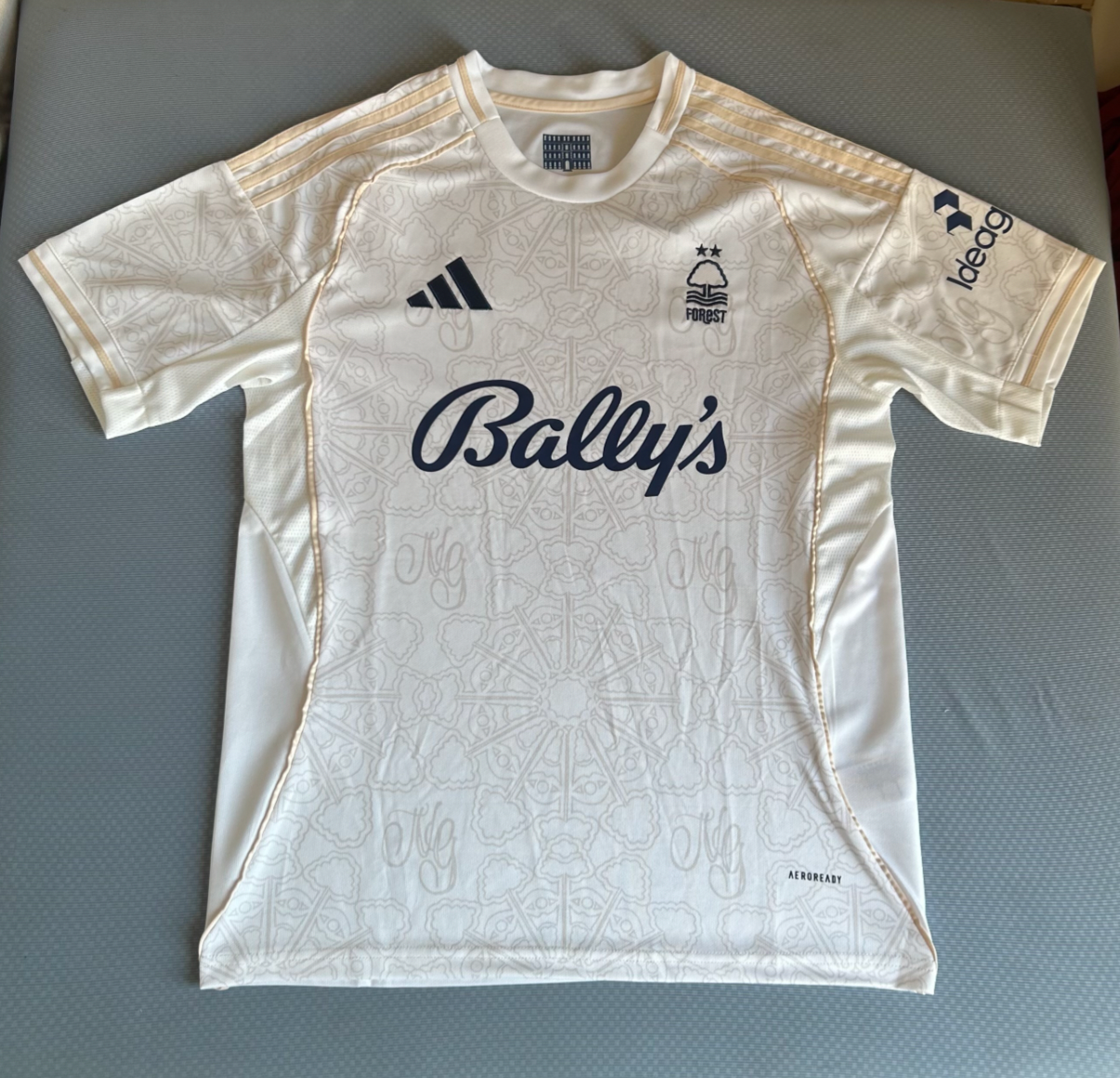 Camisola Fora do Nottingham Forest 2025/2026