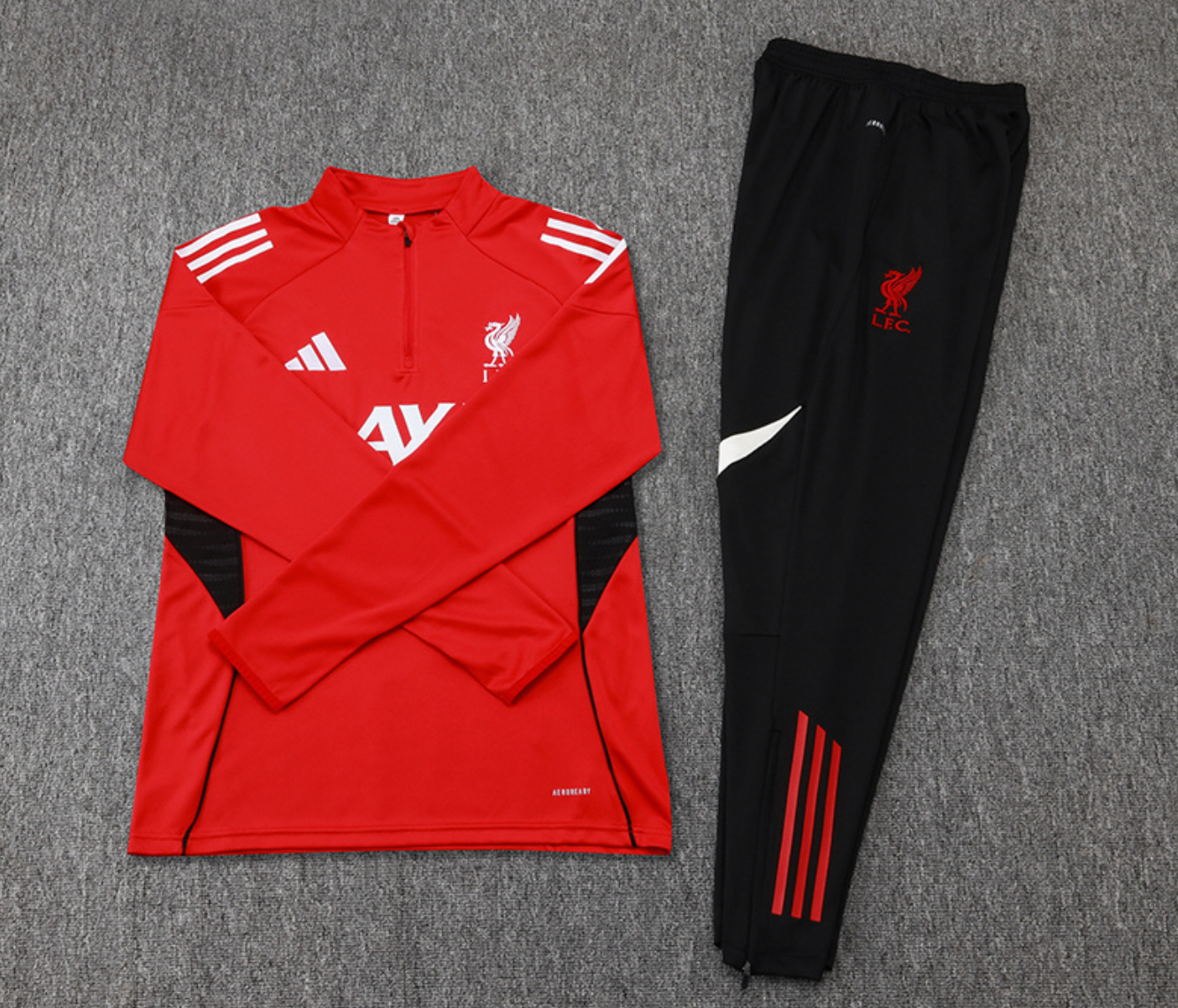 Fato de Treino Liverpool Vermelho 2025/2026