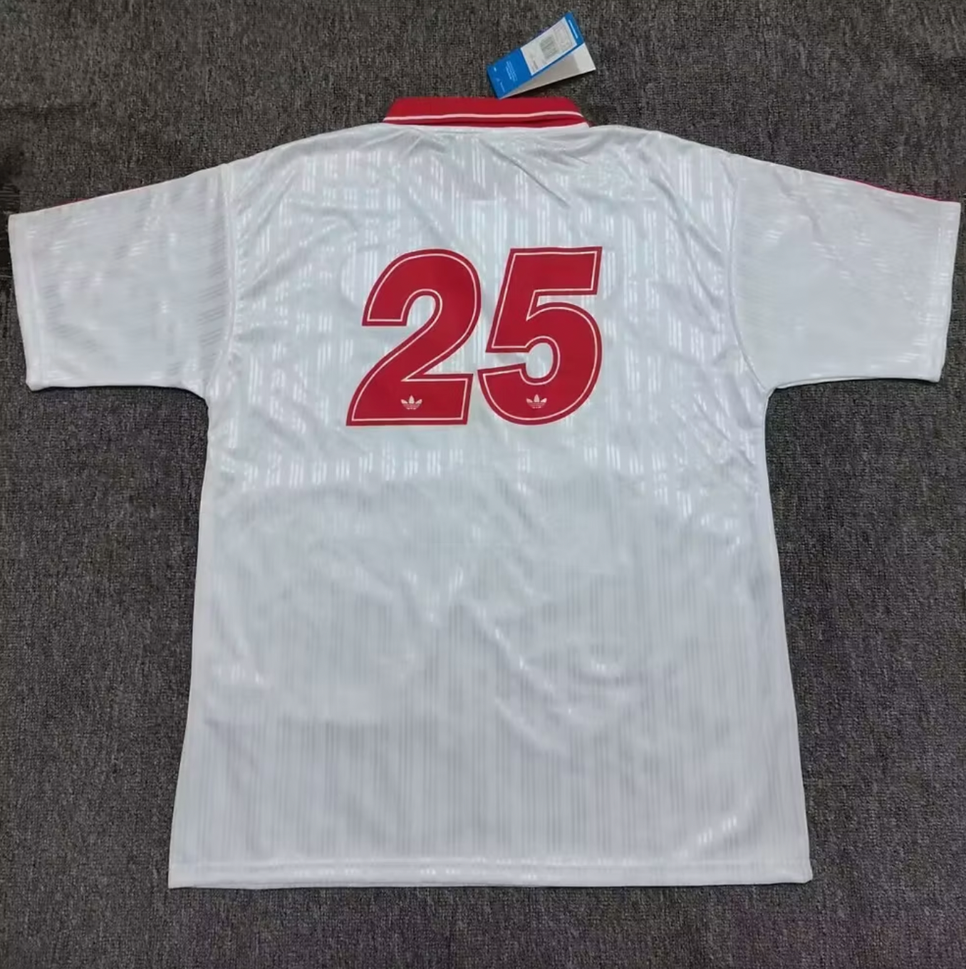 Oasis x Adidas Shirt Wit en Rood
