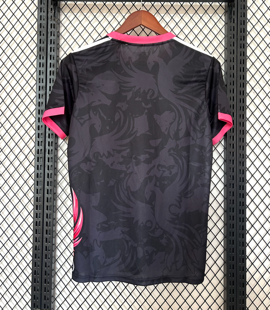 Liverpool Roze Draak Speciale Editie 2025-26 Shirt