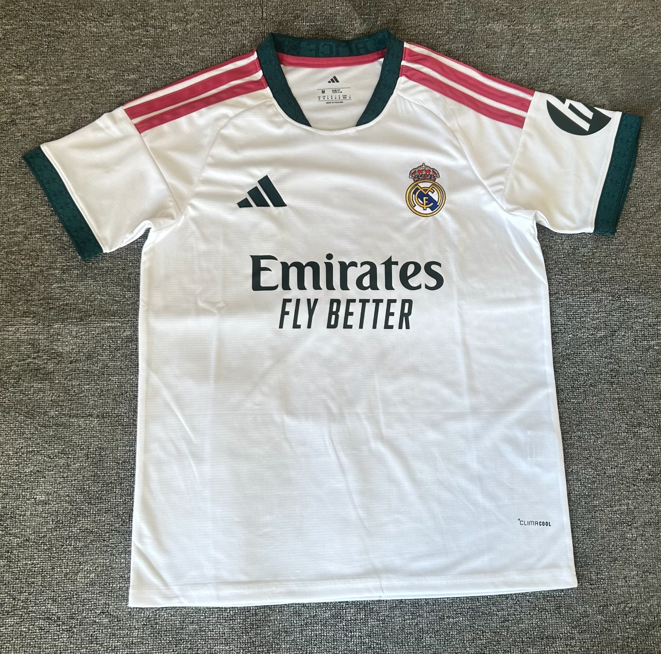 Maillot de football Real Madrid 2026/2027