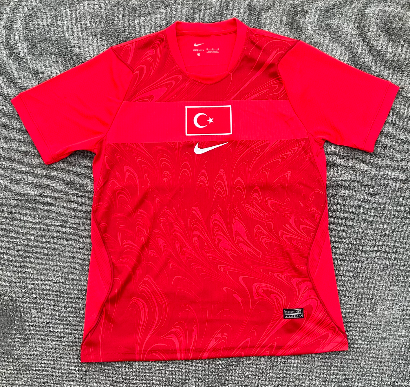 Camisola principal da Turquia para o Mundial 2026