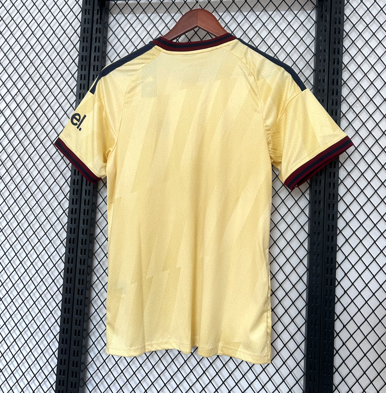 Tercera camiseta del Arsenal 2026/2027