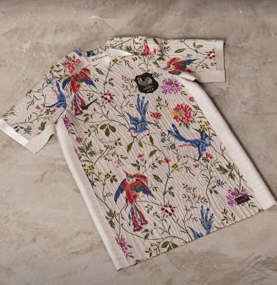 França X Dior Flores Camisola Edição Especial