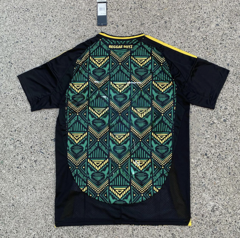 ÉDITION SPÉCIALE JAMAÏQUE X STUSSY 2024/2025
