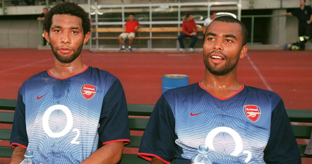 Uniforme visitante Arsenal 2002/2004