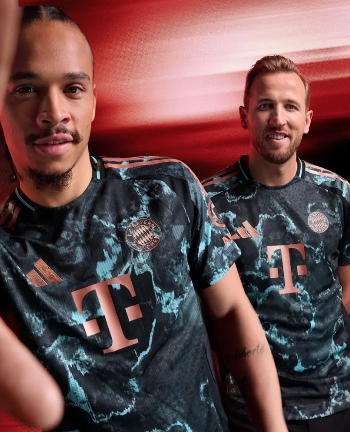 Bayern München uitshirt 2024/25