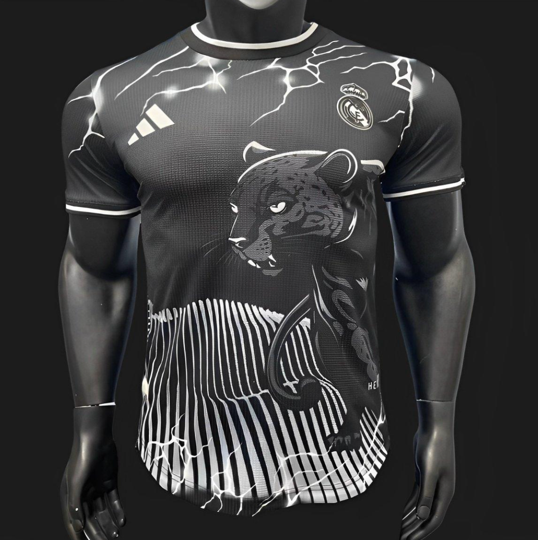 Real Madrid 24/25 schwarzes Panther Sonderedition Trikot