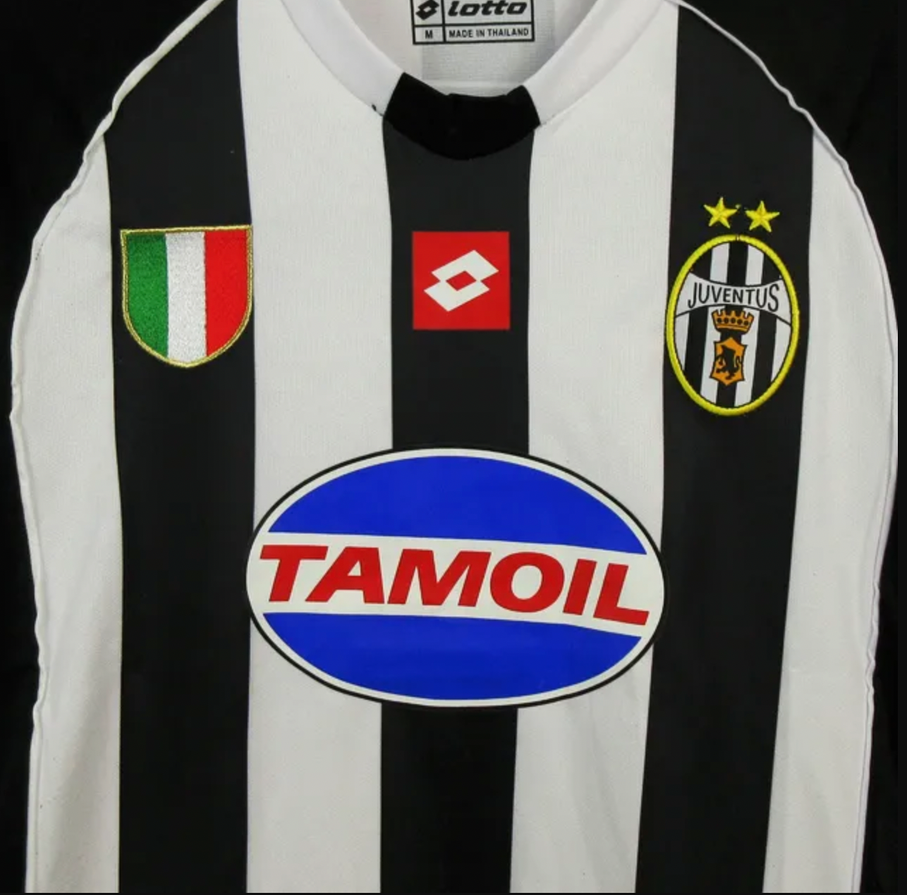 Uniforme local retro Juventus 2002/2003