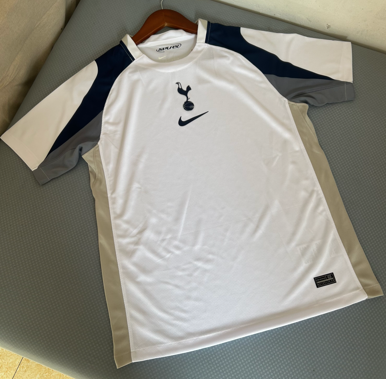 Uniforme Local Tottenham Spurs 2025-2026