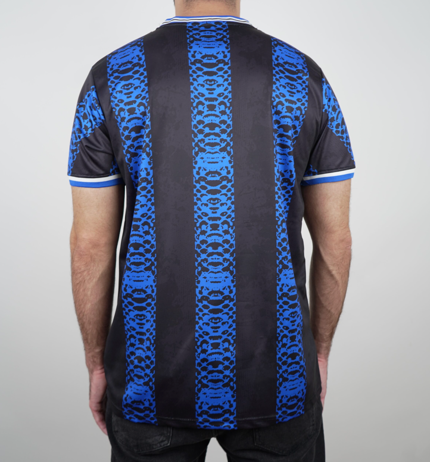 Inter Milão Camisola Cobra 24/25