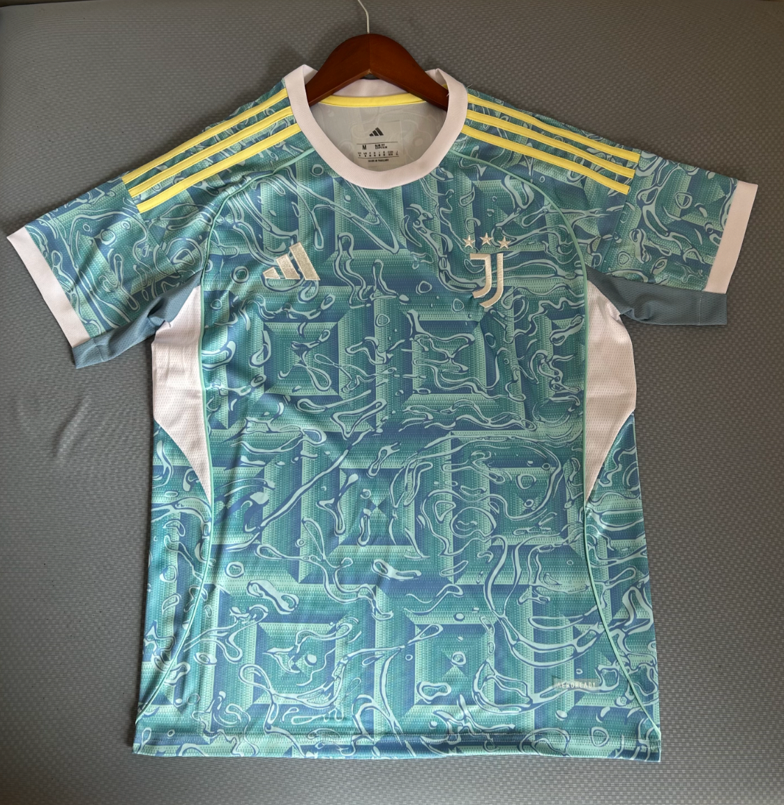 Camiseta visitante Juventus 2025/2026