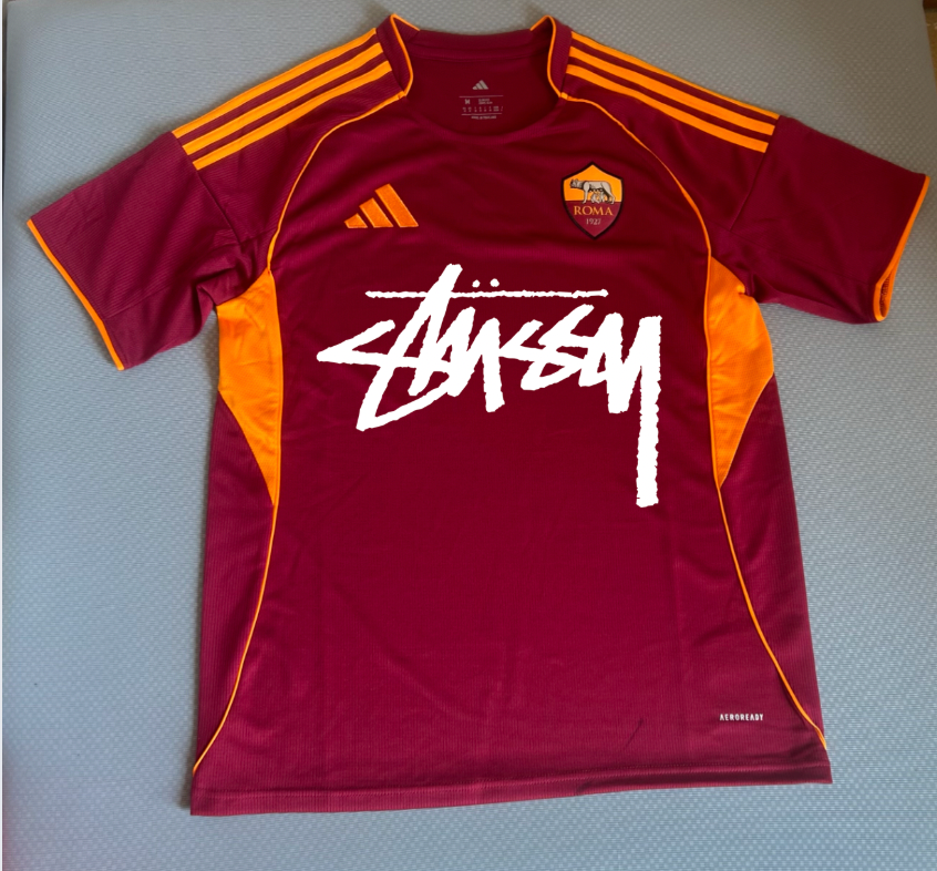 Maillot AS Roma x Stussy Édition Spéciale 2026